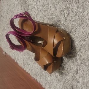 Jessica Simpson platform heels